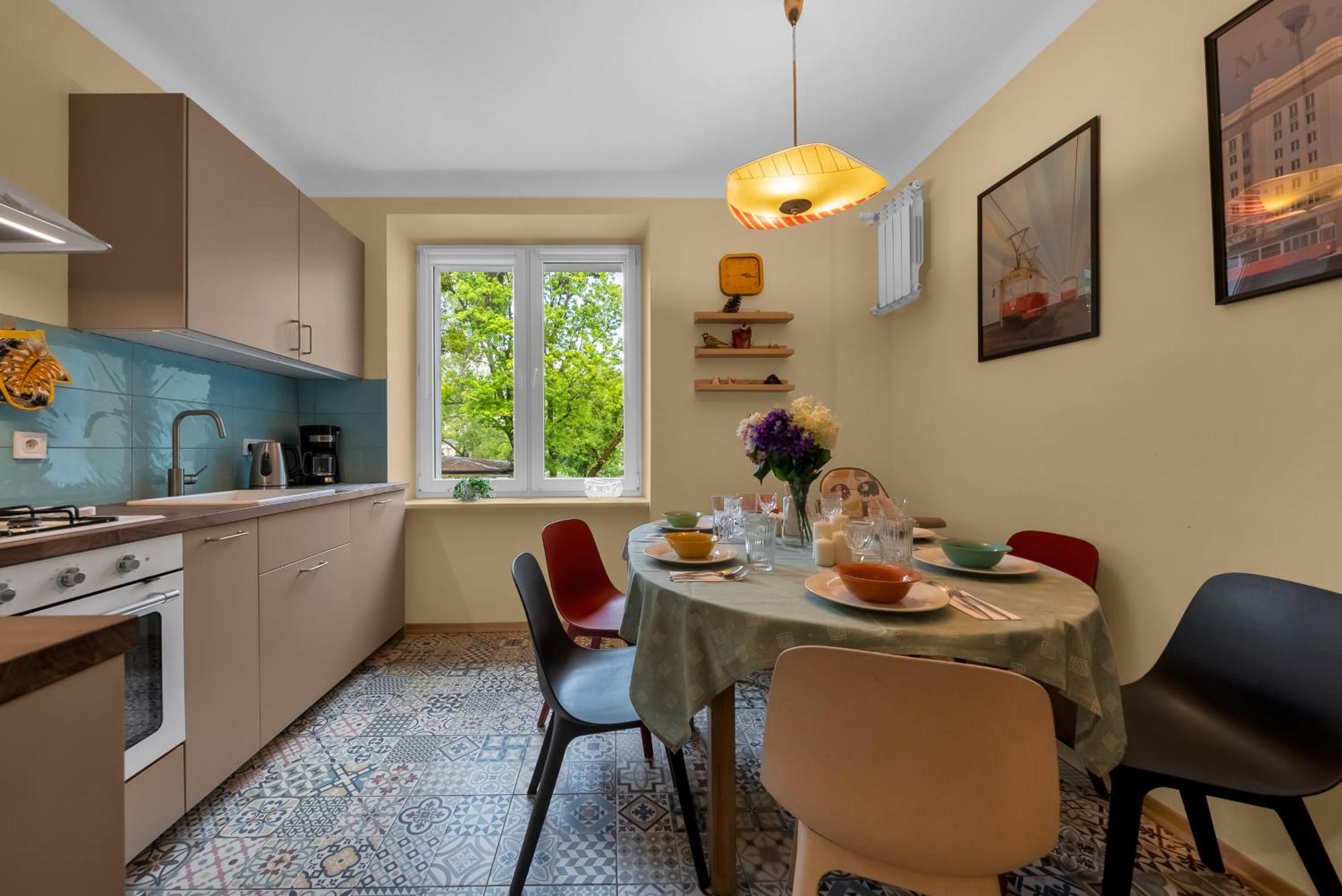Apartment 70m2 Wola - Location, 2 Bedrooms, 1st Floor - By Rentujemy